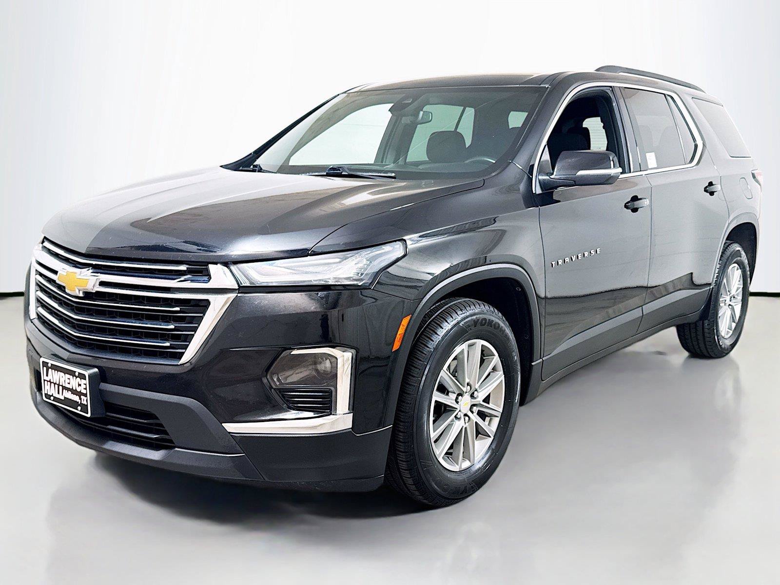 Used 2023 Chevrolet Traverse LT