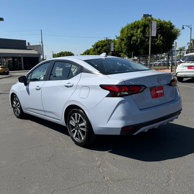 Used 2024 Nissan Versa SV FWD image 5