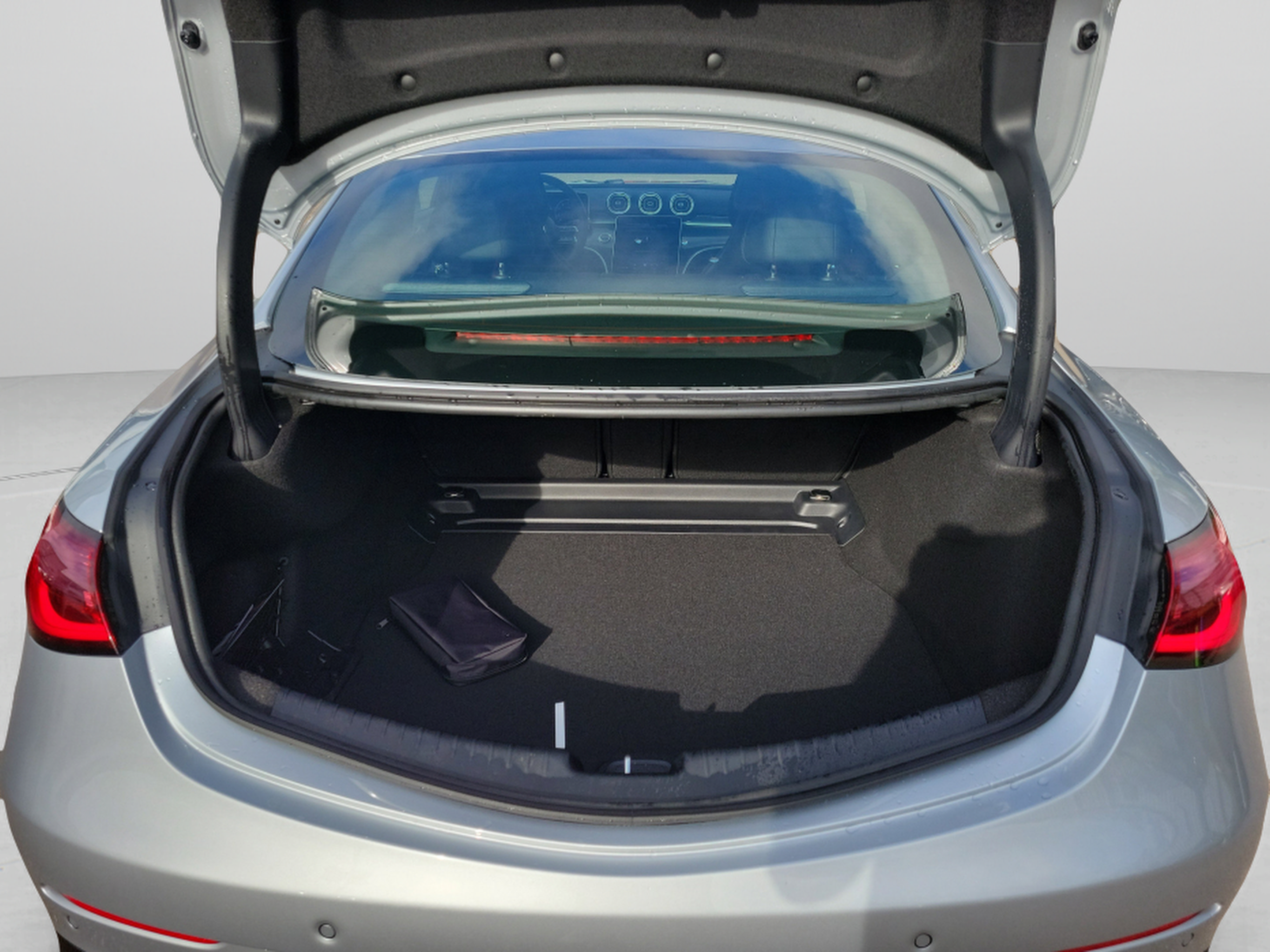 New 2026 Mercedes-Benz CLE 450 4MATIC Coupe image 5