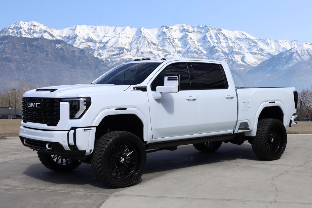 Used 2026 GMC Sierra 3500 Denali Ultimate AWD/4WD image 2