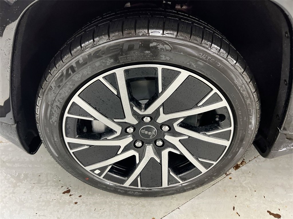 Used 2025 Jeep Wagoneer S Limited image 23