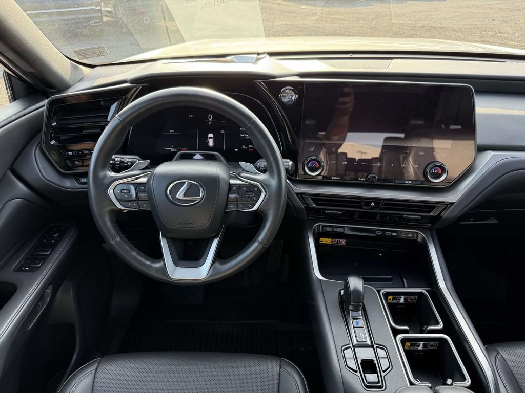 Used 2024 Lexus TX 350 AWD w/ Captains Chair Package image 8