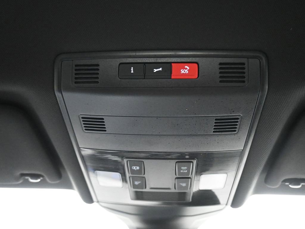 Used 2024 Volkswagen Jetta Sport image 23