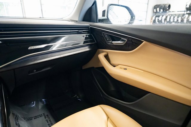 Used 2023 Audi Q8 Premium w/ Convenience Package image 10