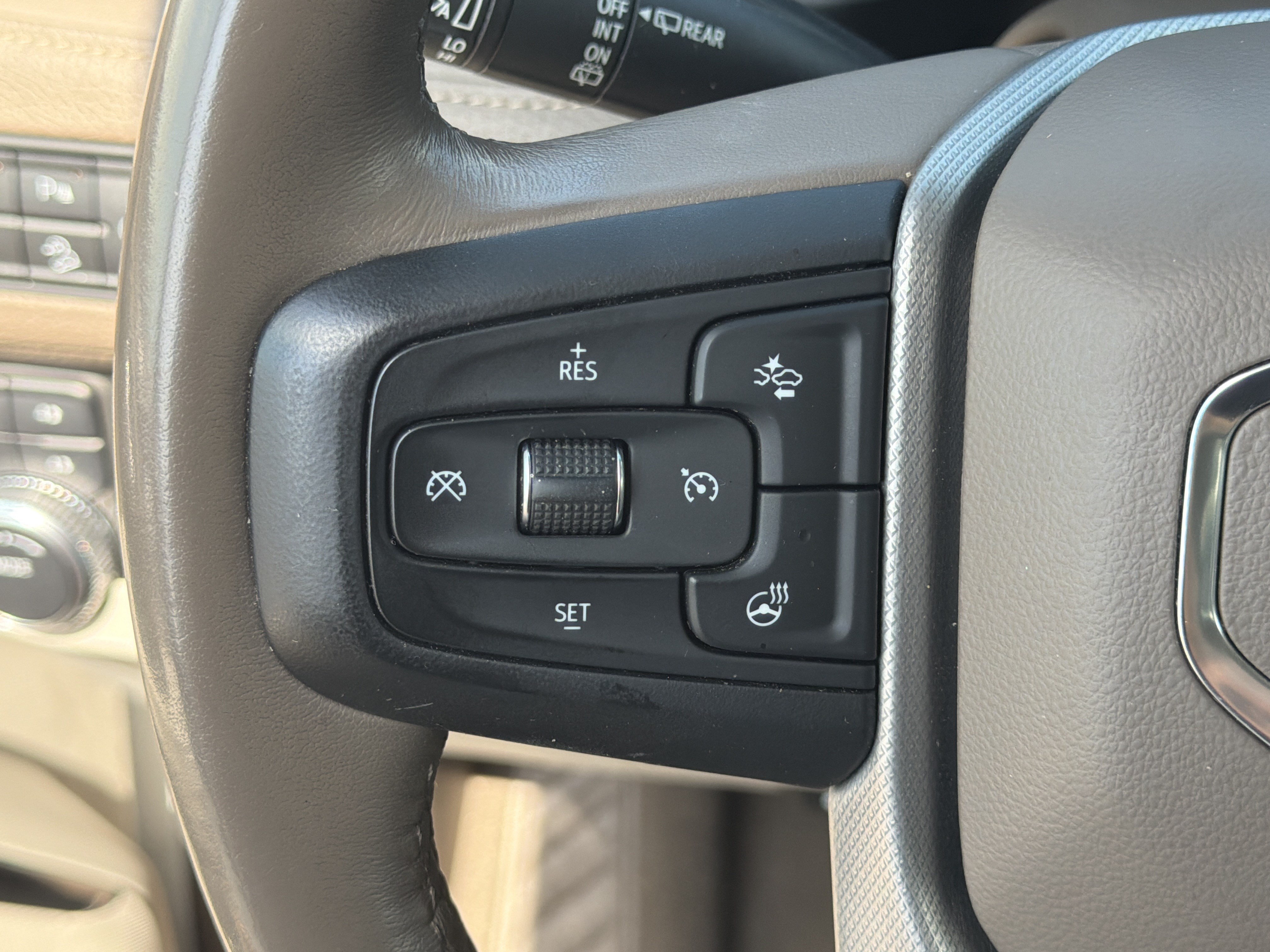 Used 2021 GMC Yukon Denali AWD/4WD image 31