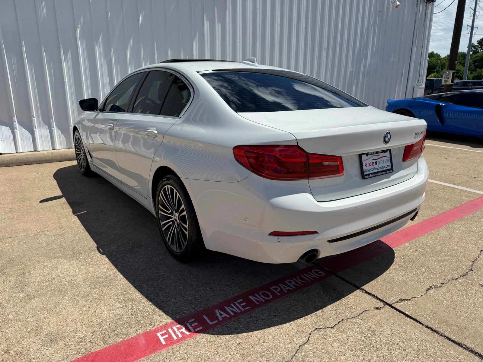 Used 2017 BMW 530i w/ Driving Assistance Package RWD image 4