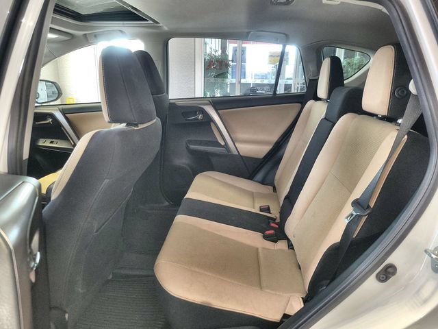 Used 2018 Toyota RAV4 XLE AWD/4WD image 23