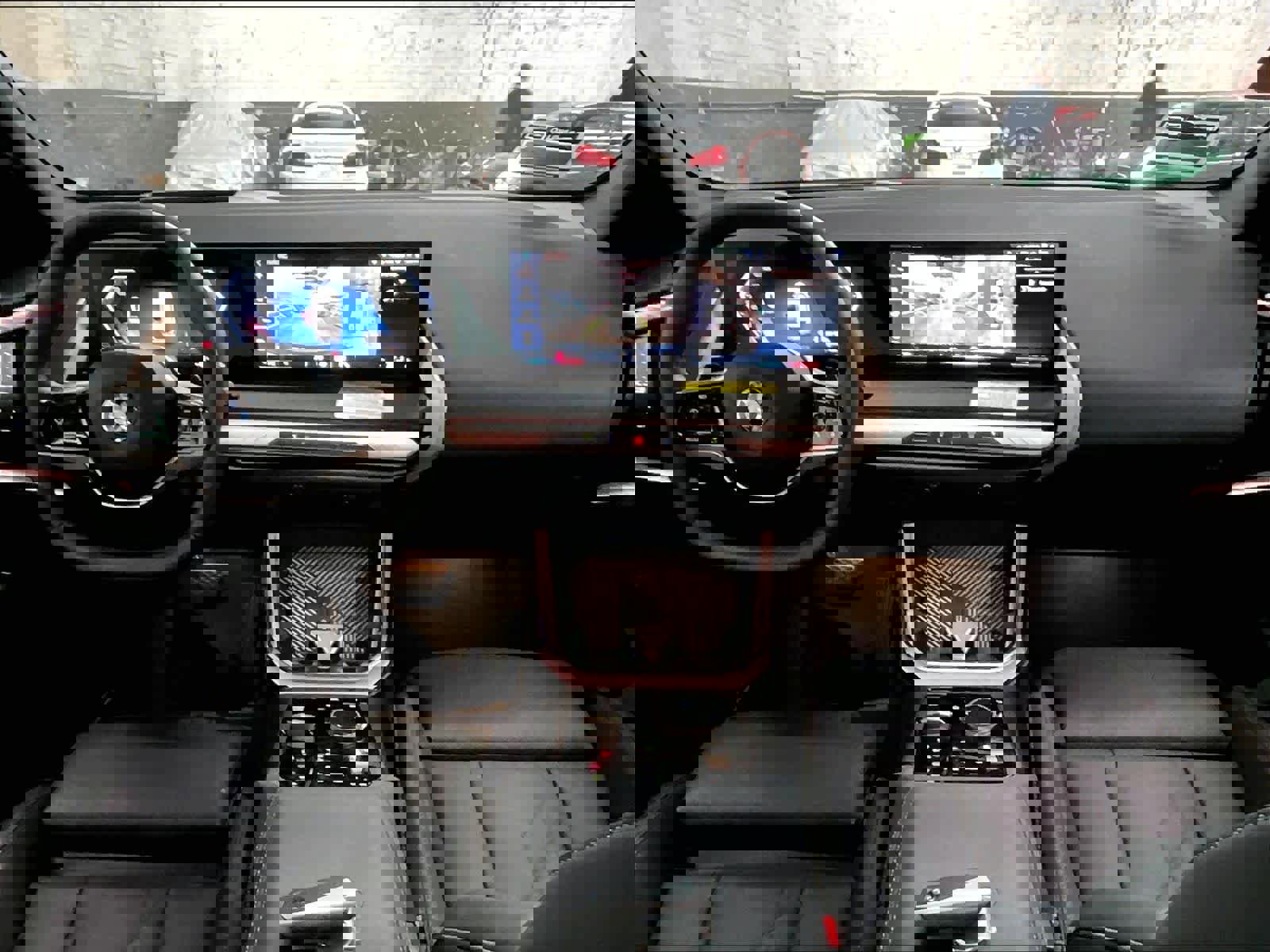 Certified 2025 BMW X3 xDrive30i w/ Premium Package image 17