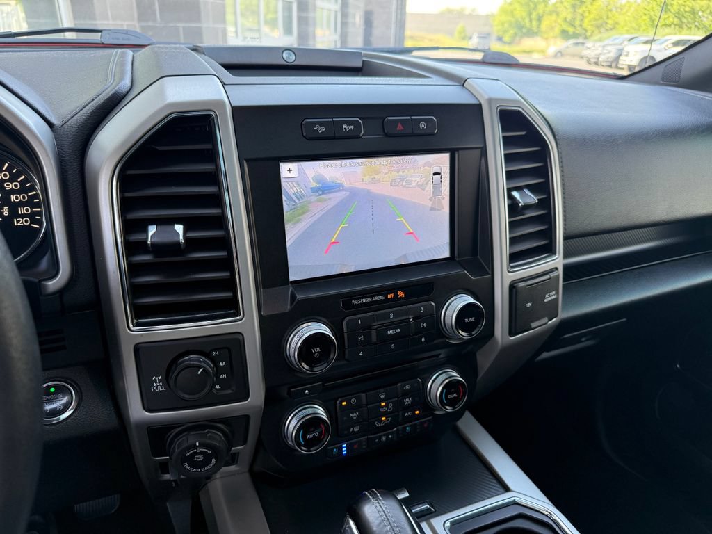 Used 2018 Ford F150 Lariat w/ Equipment Group 502A Luxury AWD/4WD image 27