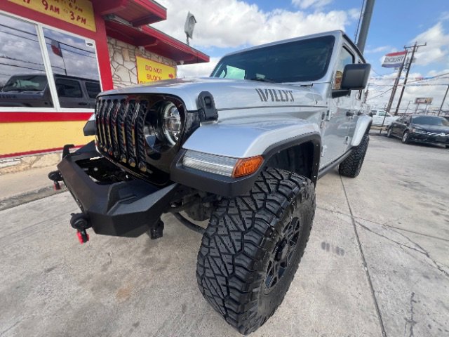 Used 2022 Jeep Gladiator Sport AWD/4WD image 1