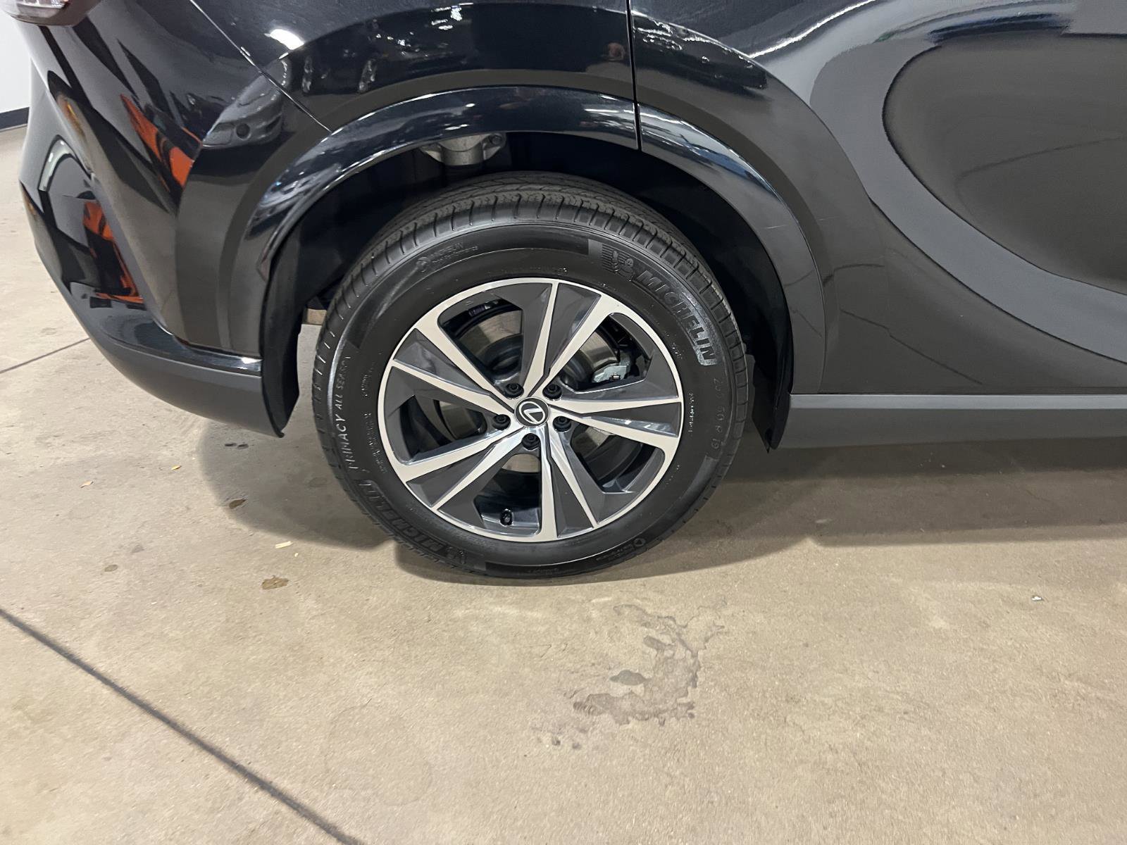 Used 2023 Lexus RX 350h image 44