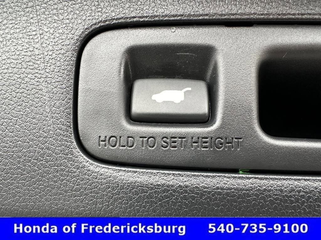 Used 2025 Honda CR-V Sport-L image 39