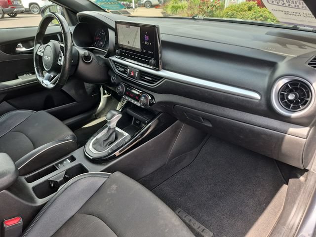 Used 2023 Kia Forte GT-Line w/ GT-Line Premium Package FWD image 31