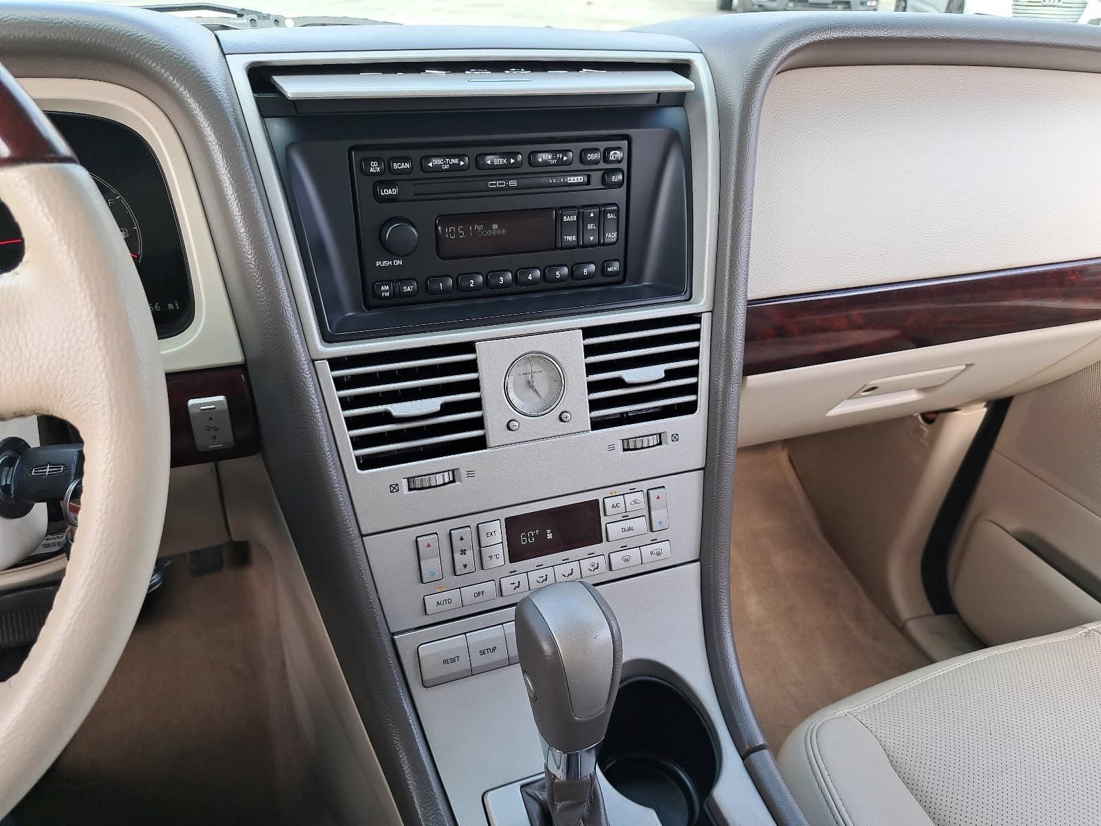 Used 2004 Lincoln Aviator 2WD image 22