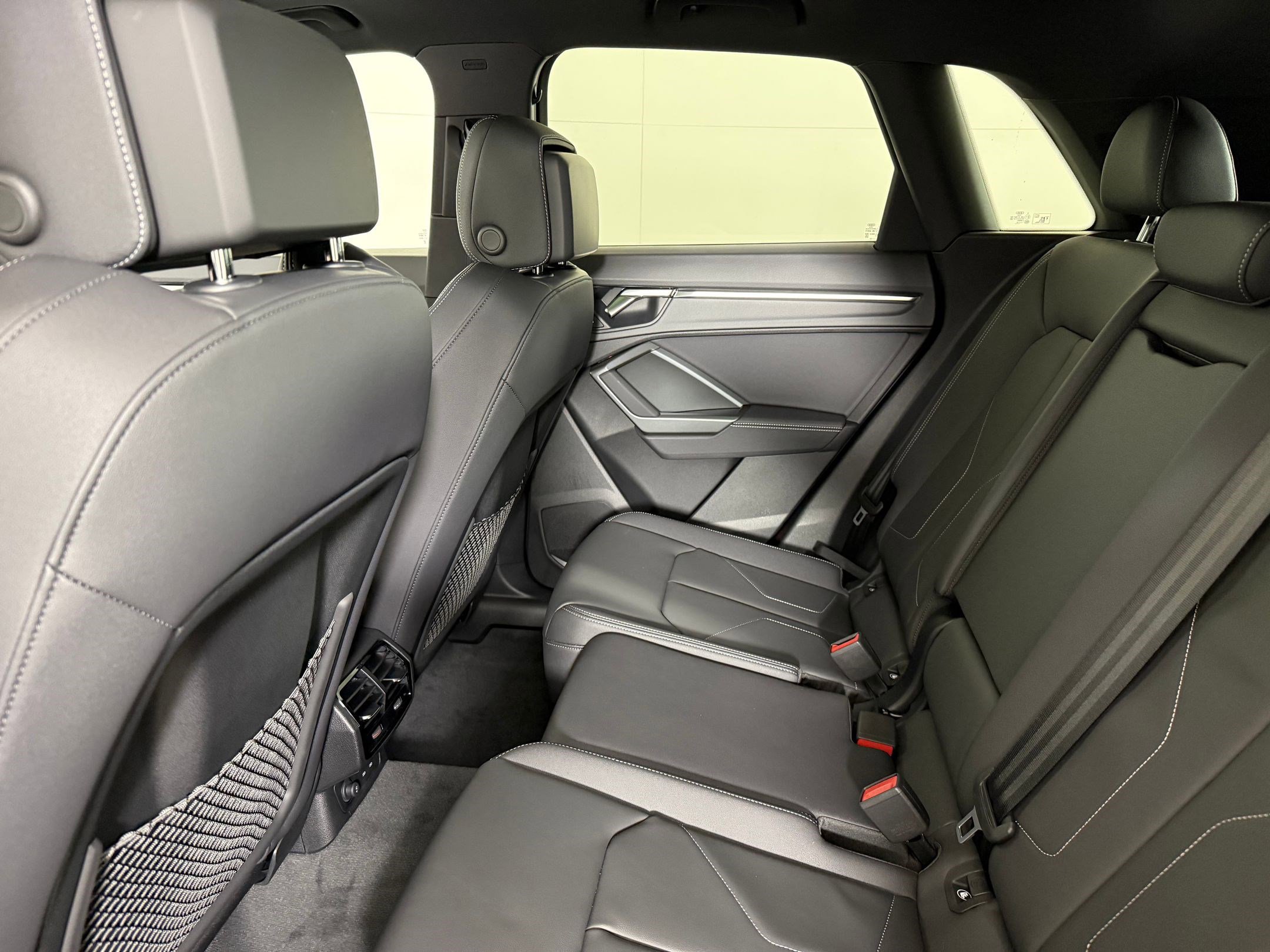 New 2025 Audi Q3 2.0T Premium image 23