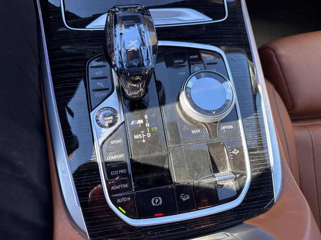 Used 2020 BMW X7 M50i AWD/4WD image 18