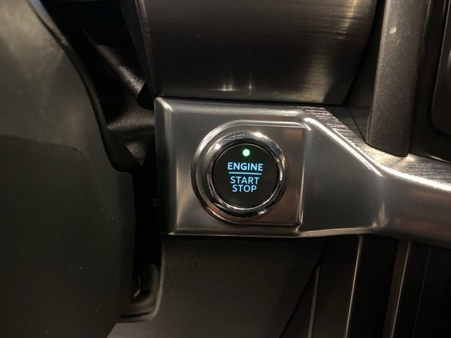 Used 2022 Ford F150 Lariat w/ Equipment Group 502A High image 16