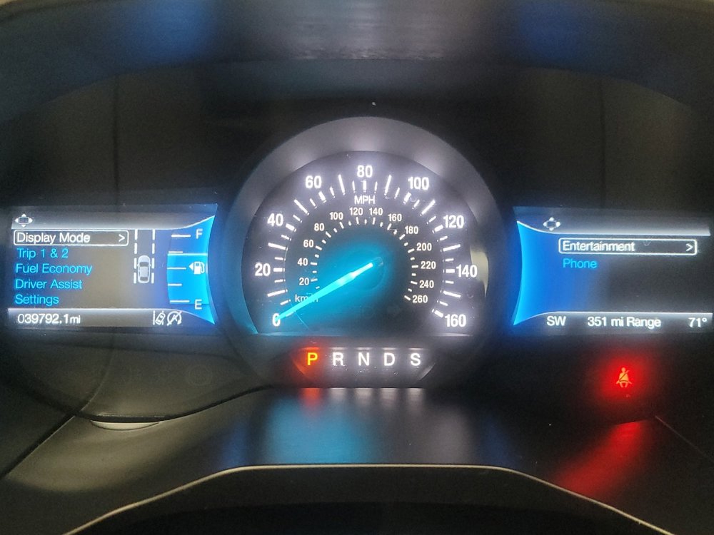 Used 2024 Ford Edge SEL image 23