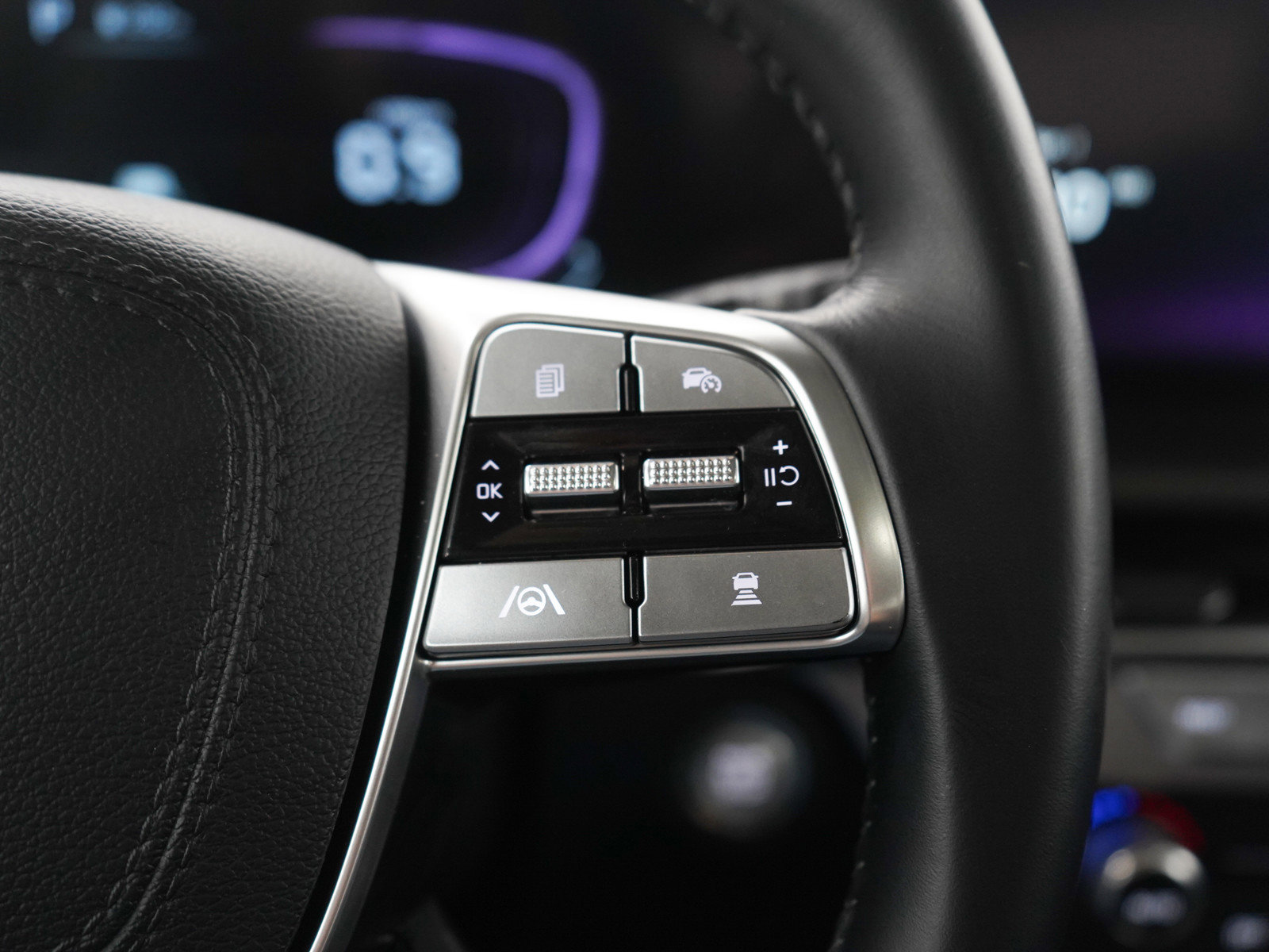 Used 2025 Kia Telluride S image 31