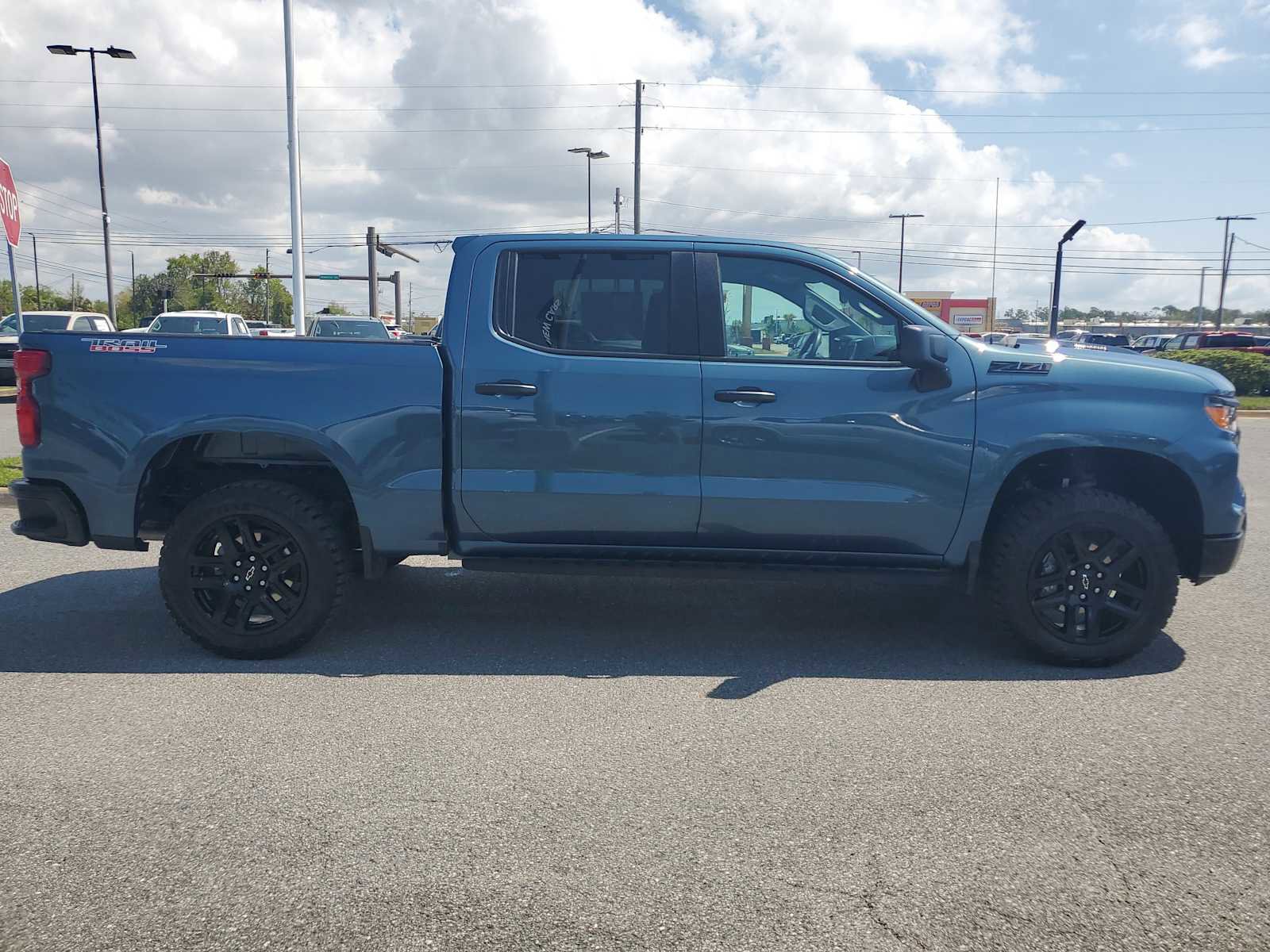 Certified 2024 Chevrolet Silverado 1500 Custom Trail Boss AWD/4WD image 7