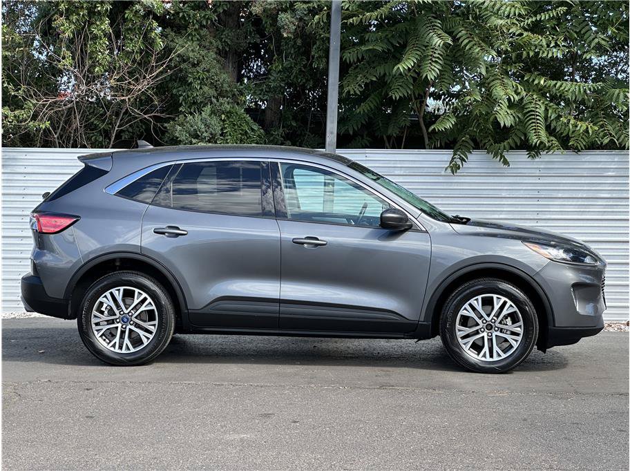 Used 2022 Ford Escape SEL AWD/4WD image 9