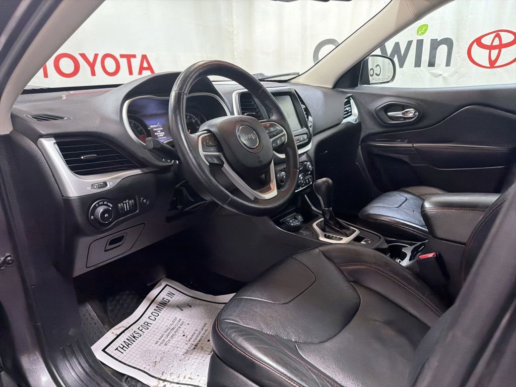 Used 2014 Jeep Cherokee Trailhawk w/ Technology Group AWD/4WD image 21