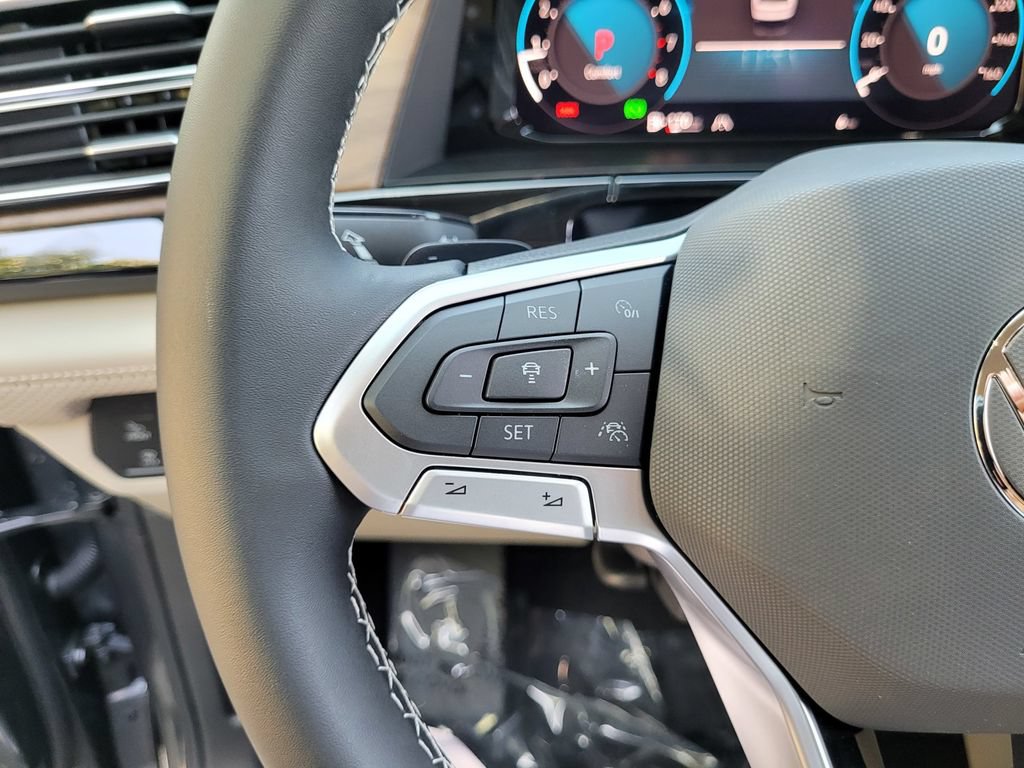 New 2025 Volkswagen Atlas SE FWD image 22
