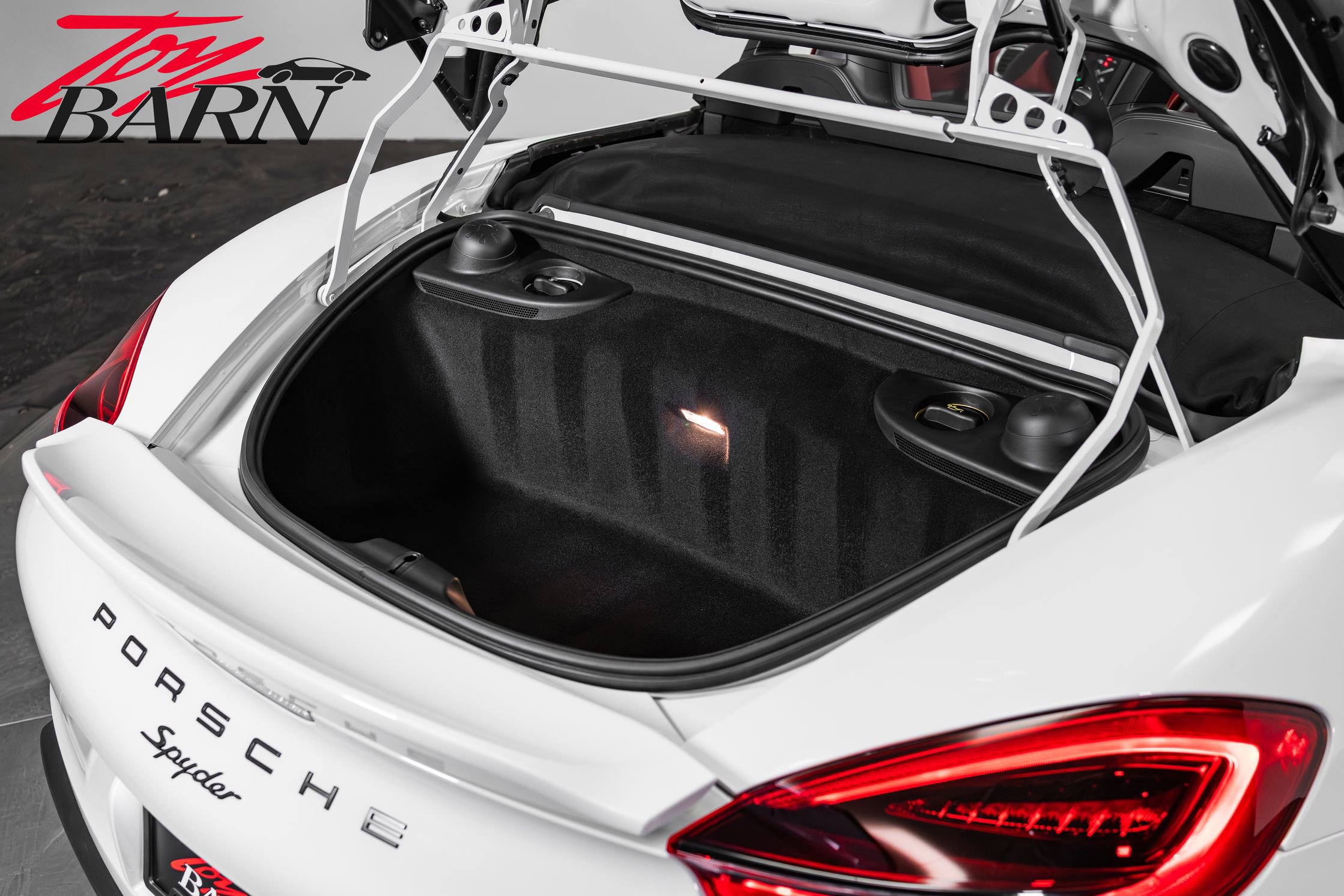 Used 2016 Porsche Boxster Spyder RWD image 55
