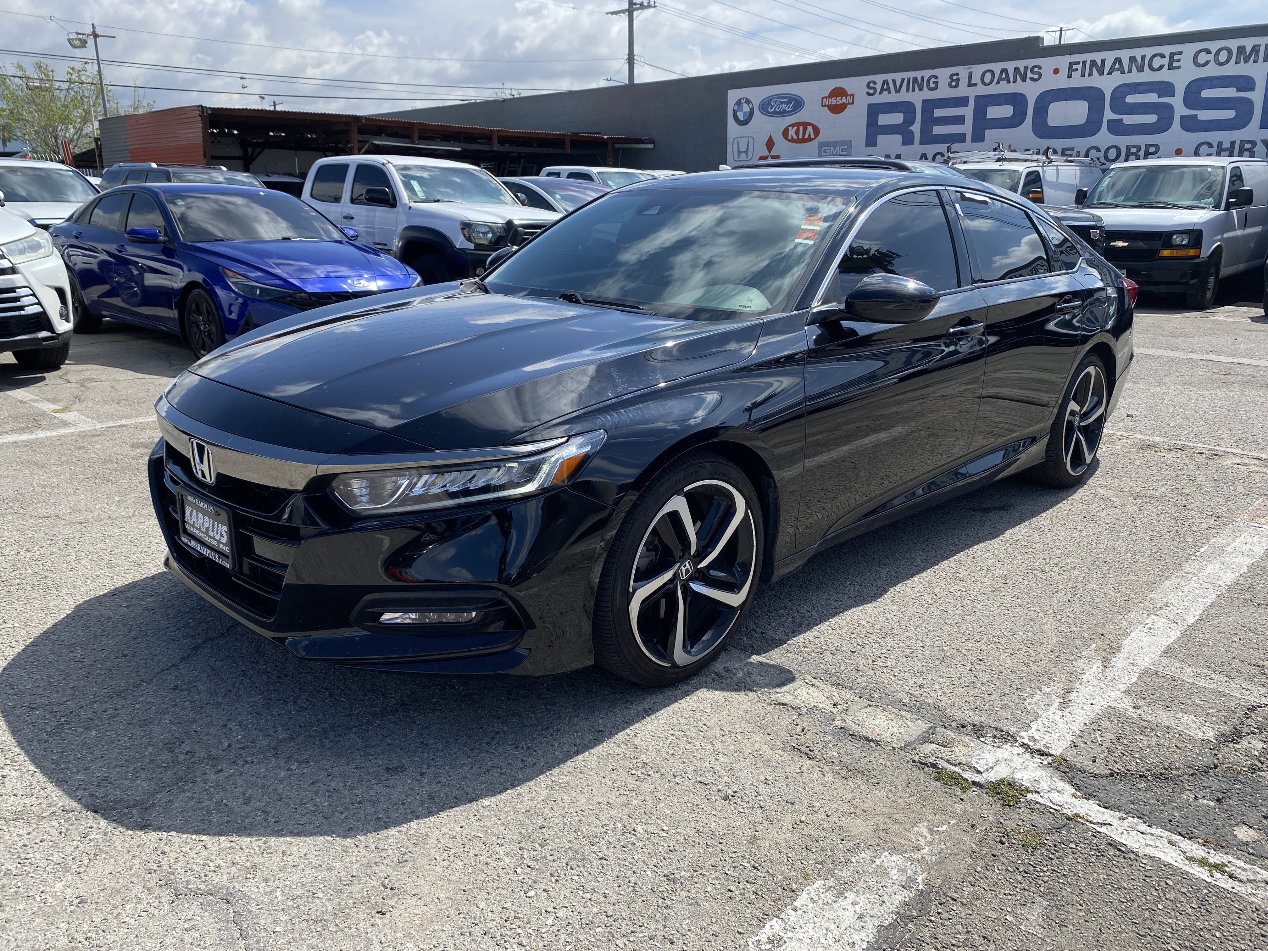 Used 2019 Honda Accord Sport image 2