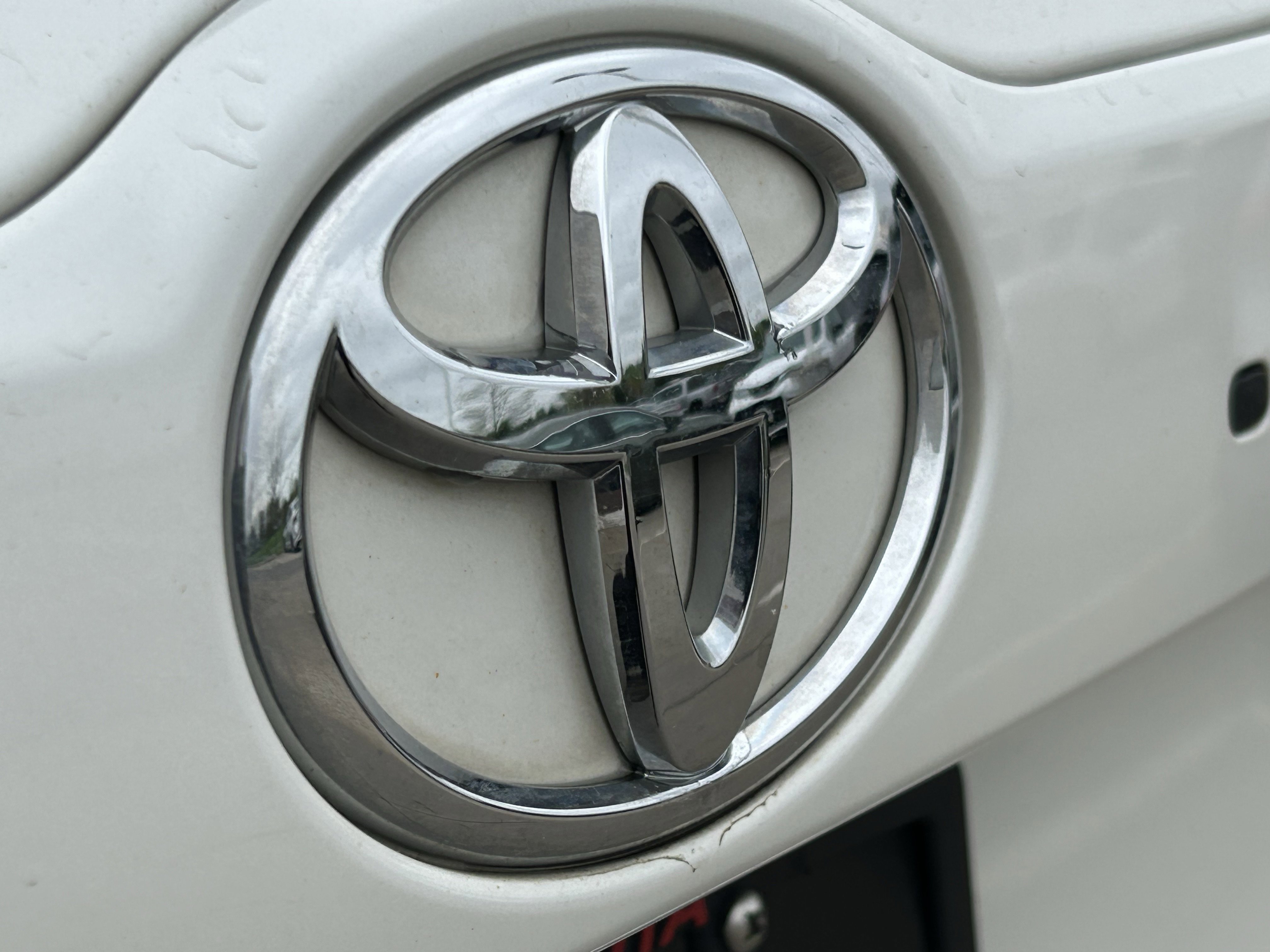 Certified 2018 Toyota Highlander XLE w/ Protection Package #3 AWD/4WD image 7