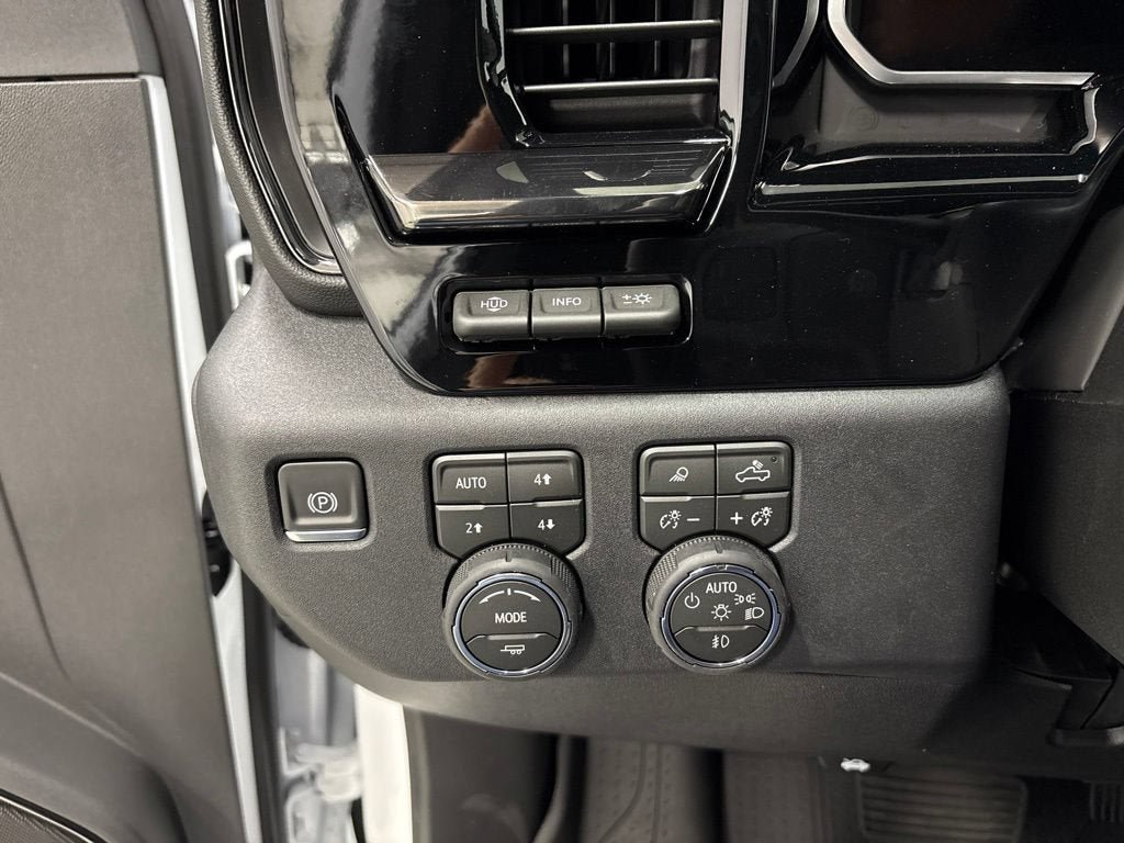 New 2026 Chevrolet Silverado 2500 ZR2 w/ LPO, Dark Essentials Package AWD/4WD image 28
