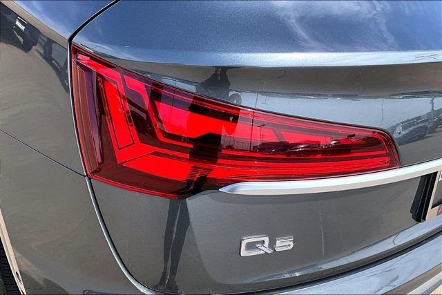 Used 2022 Audi Q5 2.0T Prestige w/ Prestige Package image 32