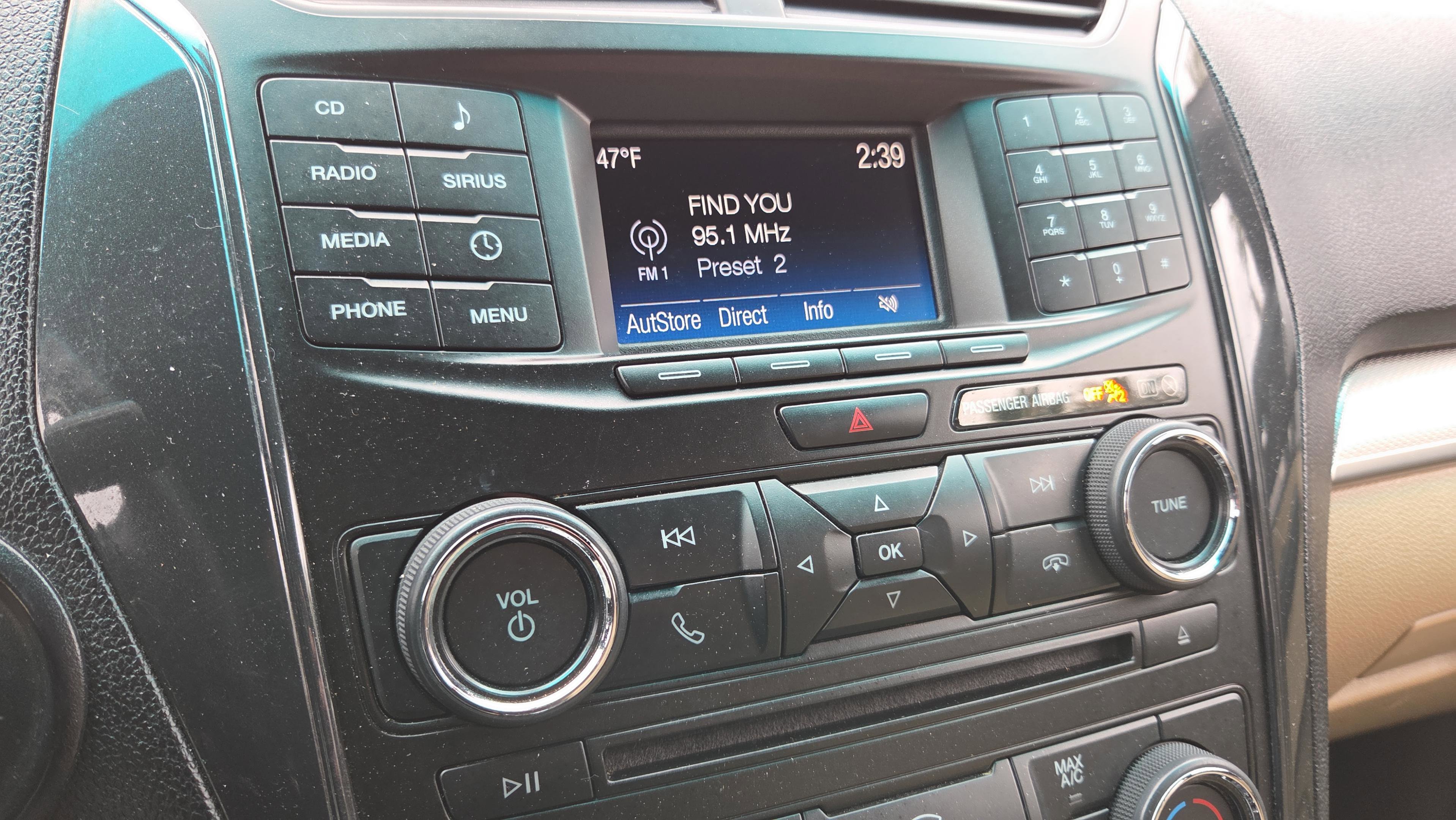 Used 2017 Ford Explorer FWD image 19