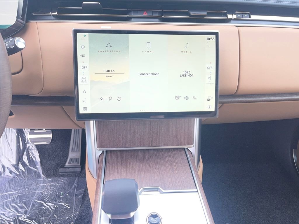 New 2026 Land Rover Range Rover Long Wheelbase SE image 15