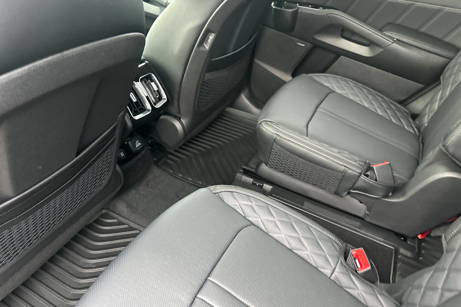 New 2026 Kia Sorento SX Prestige image 13