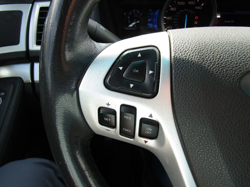 Used 2013 Ford Explorer XLT image 19