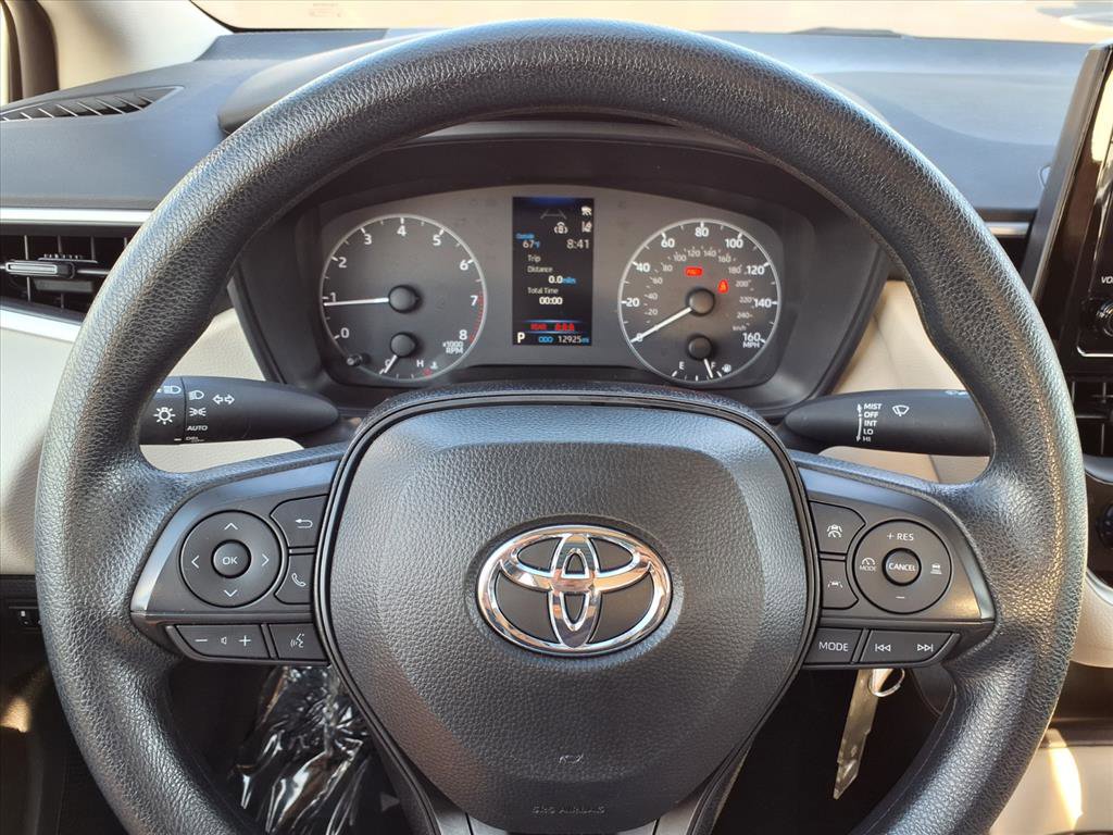 Used 2025 Toyota Corolla LE image 10