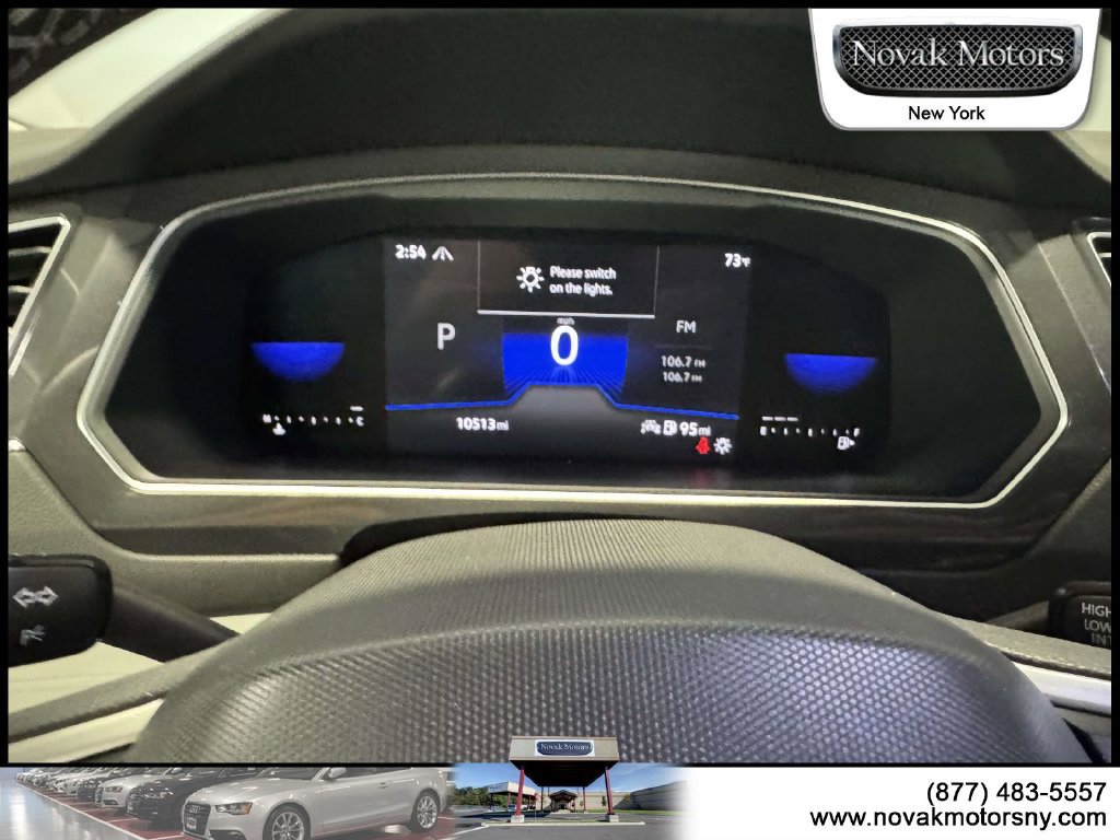 Used 2023 Volkswagen Tiguan SE AWD/4WD image 23