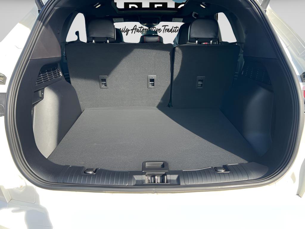 Used 2023 Ford Escape ST-Line w/ Tech Pack #1 AWD/4WD image 9