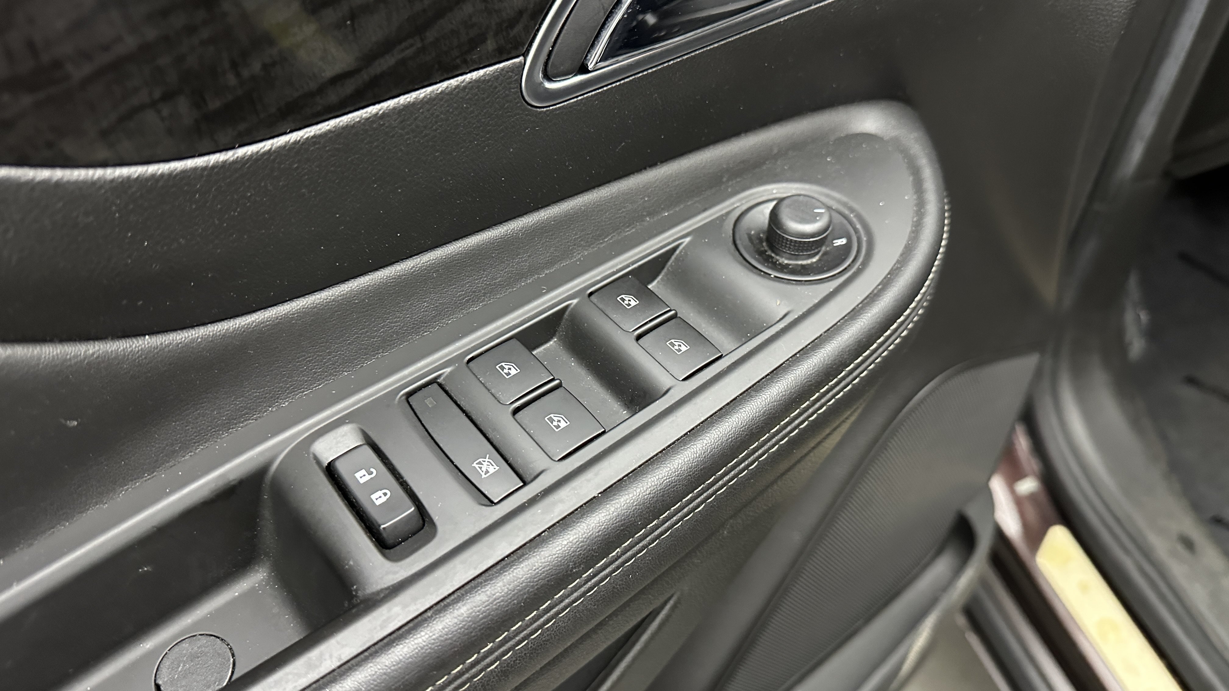 Used 2016 Buick Encore FWD image 13