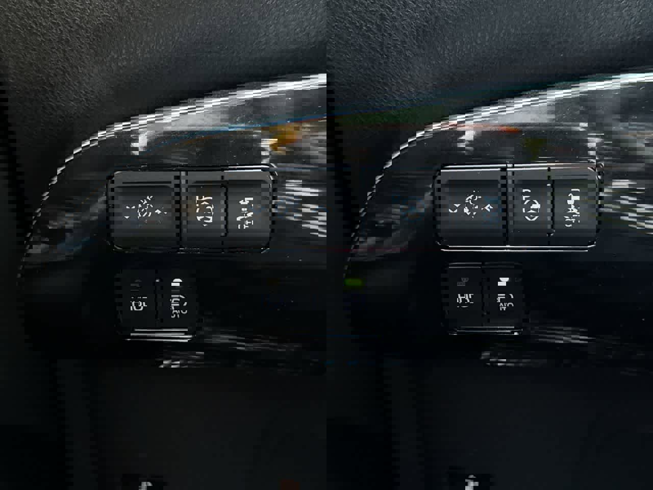 Used 2019 Toyota Prius XLE w/ Advanced Technology Package image 21