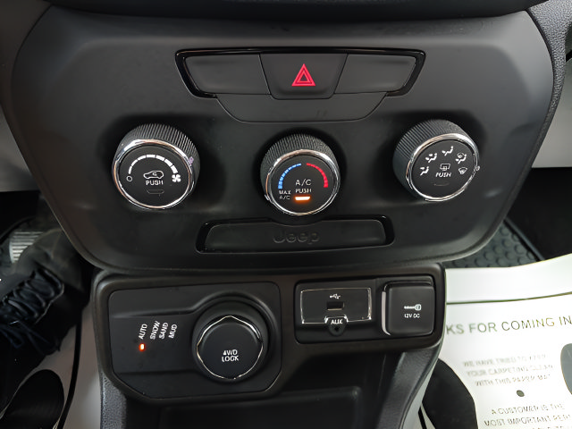 Used 2020 Jeep Renegade Sport AWD/4WD image 16