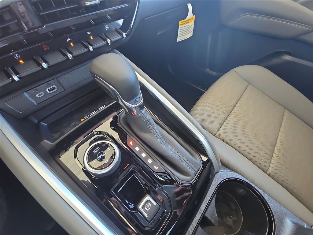 New 2026 Chevrolet Colorado ZR2 image 16