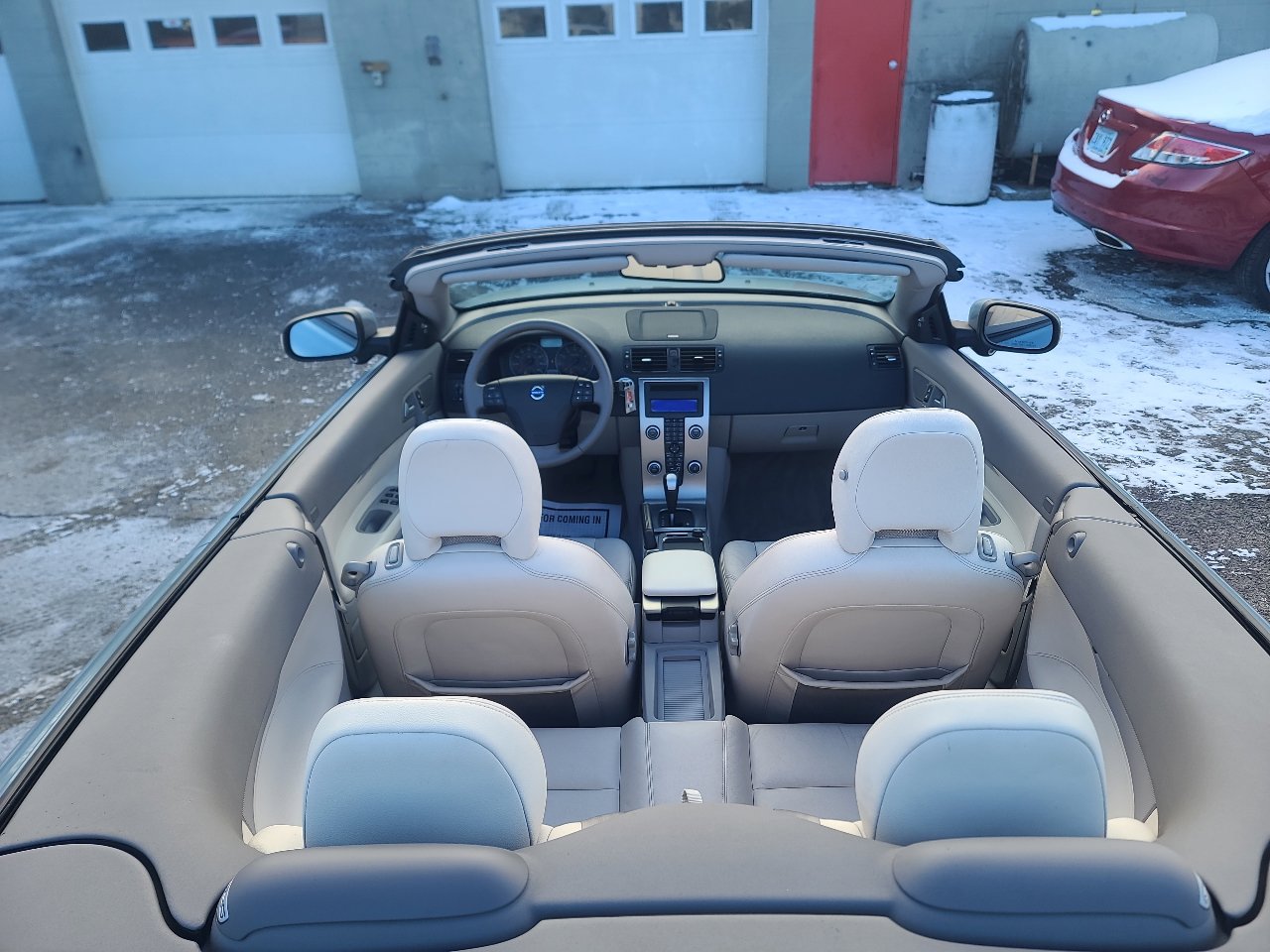 Used 2009 Volvo C70 T5 image 21