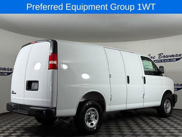 New 2025 Chevrolet Express 2500 w/ Driver Convenience Package RWD video 4