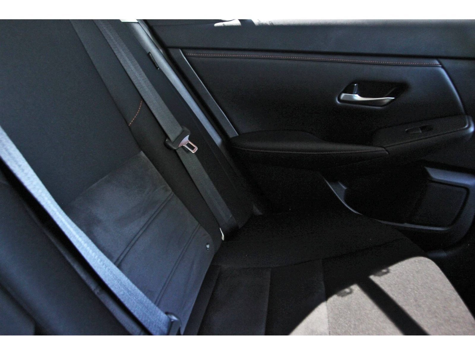 Certified 2024 Nissan Sentra SR FWD image 16