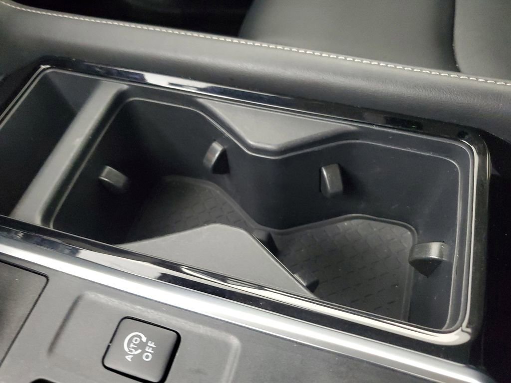 Used 2023 Nissan Pathfinder SL image 30