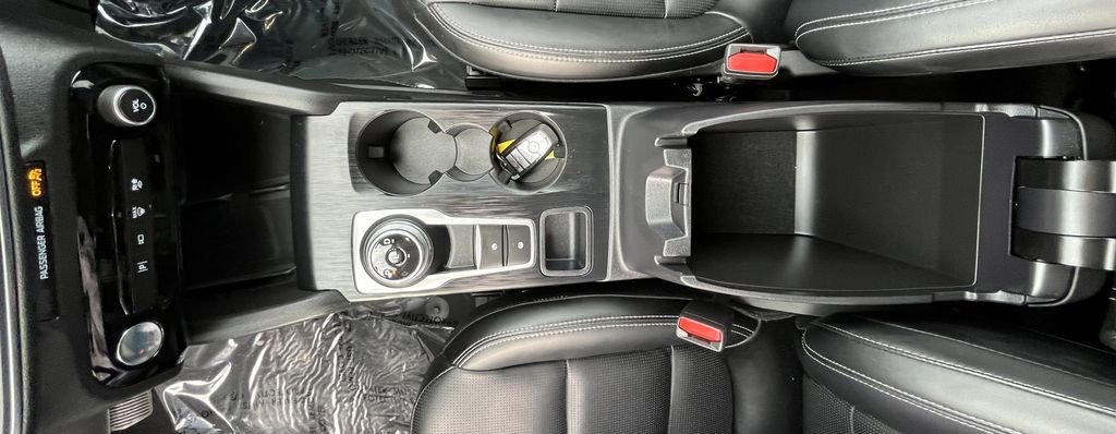 Used 2023 Ford Escape Platinum image 15