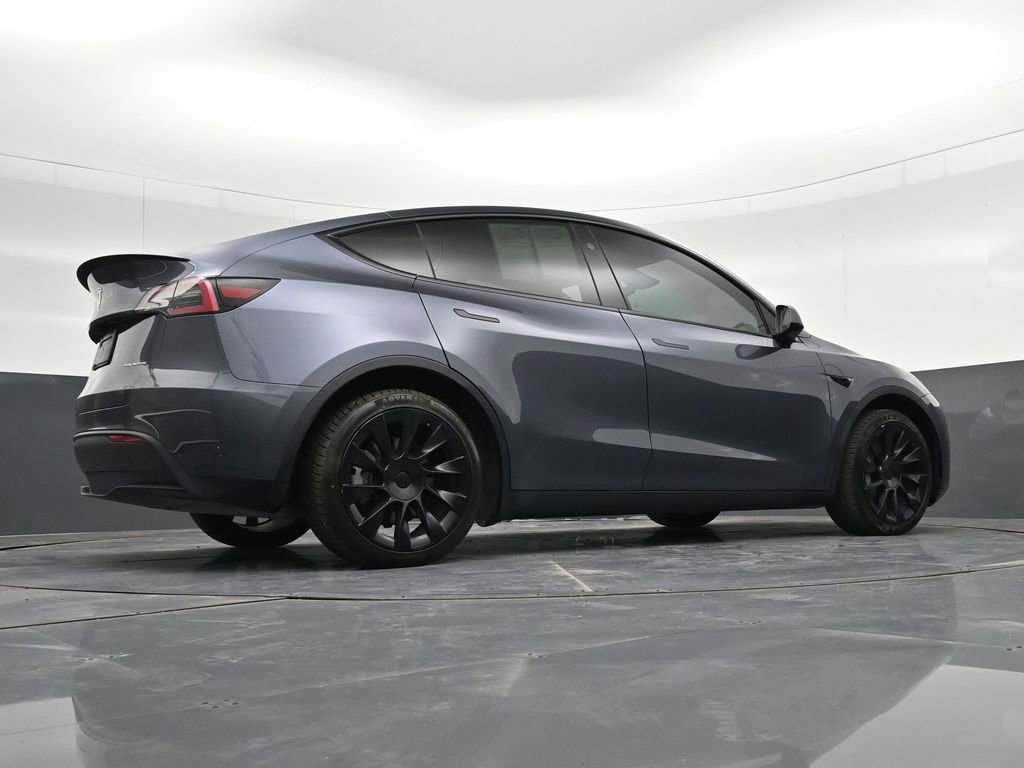 Used 2024 Tesla Model Y Long Range image 27