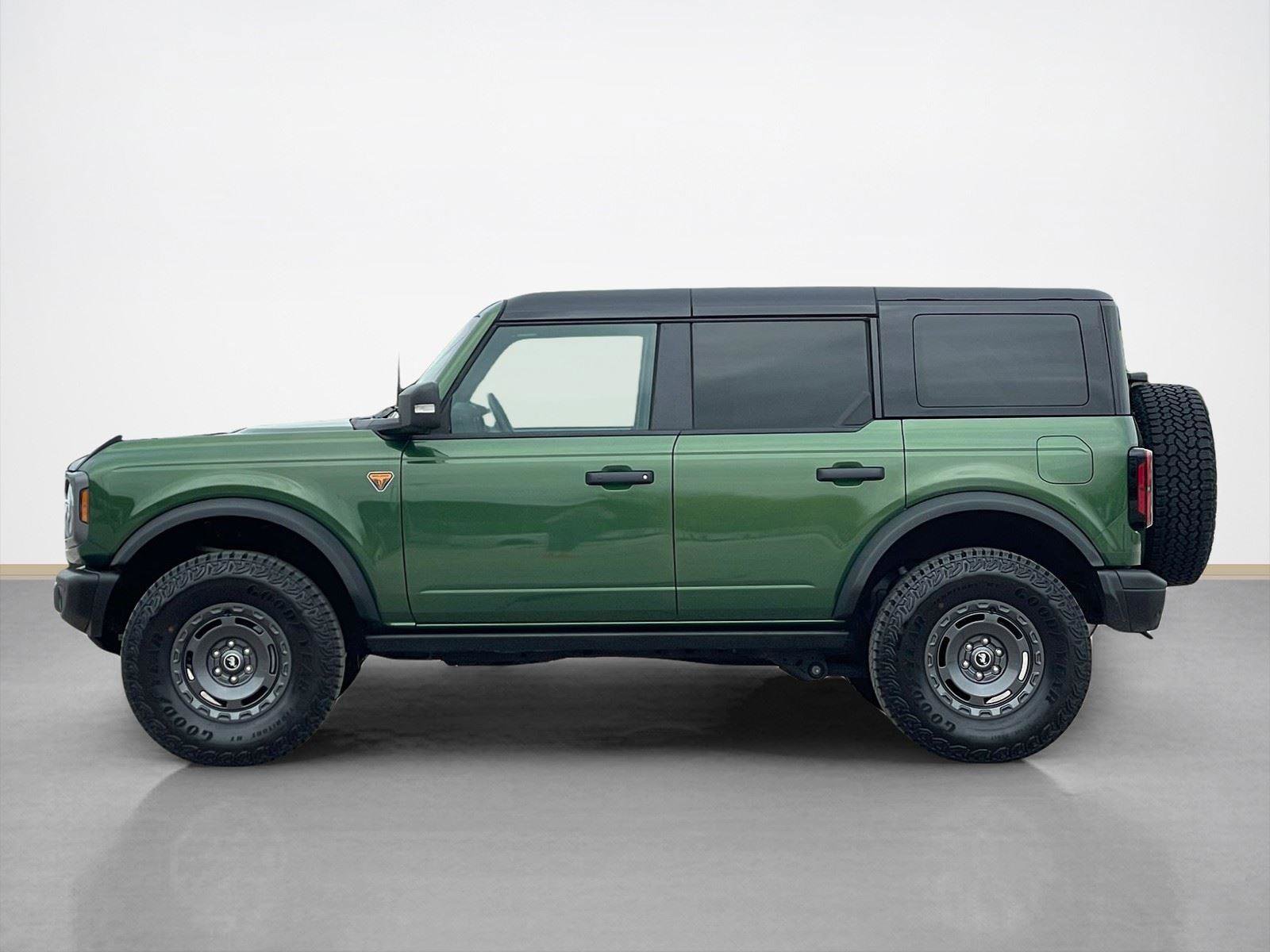 Used 2025 Ford Bronco Badlands w/ Sasquatch Package image 4